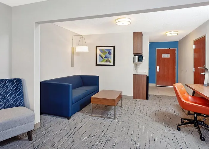 Hotel Express & Urbana-champaign-u Of I Area By Ihg Champaign