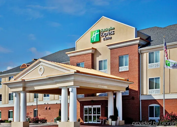 Hotel Express & Urbana-champaign-u Of I Area By Ihg Champaign