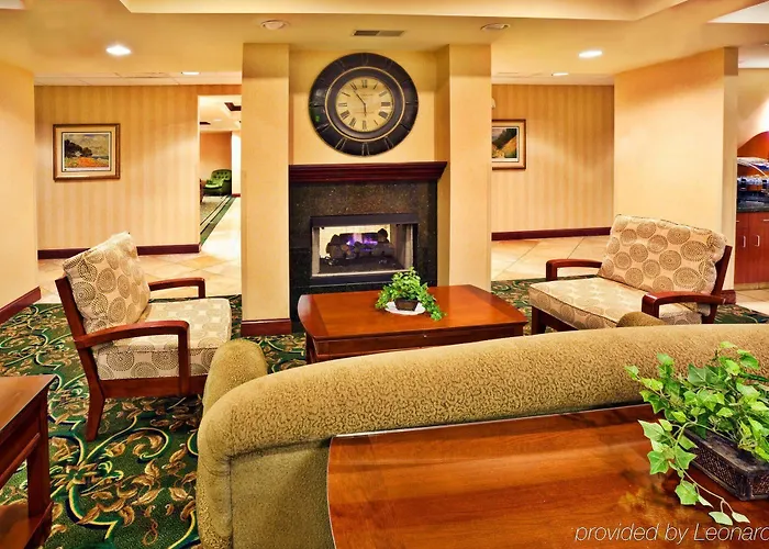 Express & Urbana-champaign-u Of I Area By Ihg 3* Champaign