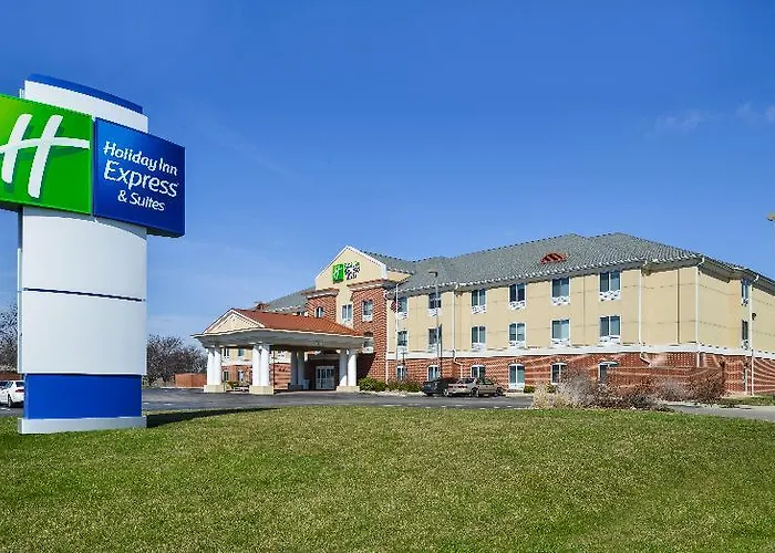 Hotel Express & Urbana-champaign-u Of I Area By Ihg 3*